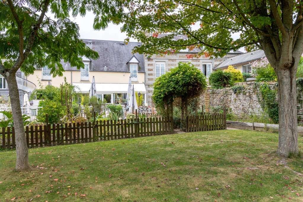 Brit Hotel Le Cygne Saint-Hilaire-du-Harcouët Eksteriør billede