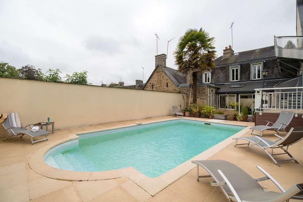 Brit Hotel Le Cygne Saint-Hilaire-du-Harcouët Faciliteter billede