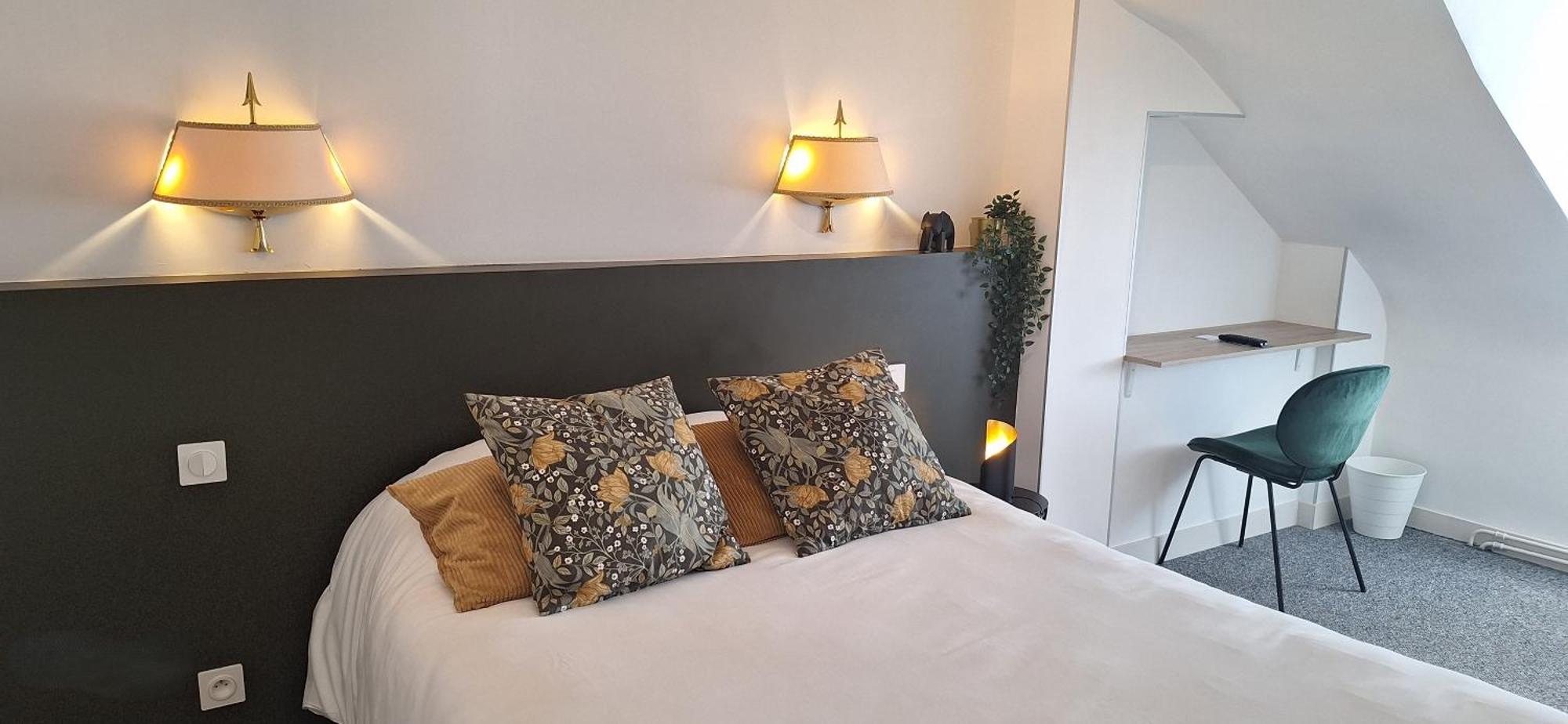 Brit Hotel Le Cygne Saint-Hilaire-du-Harcouët Eksteriør billede