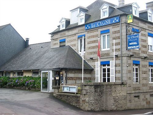 Brit Hotel Le Cygne Saint-Hilaire-du-Harcouët Eksteriør billede